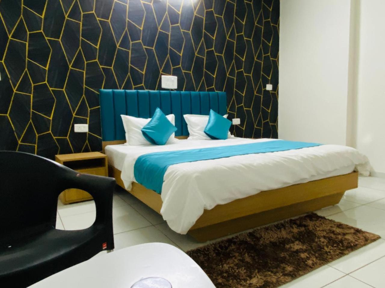 Hotel Balaji Villa Vadodara Eksteriør bilde